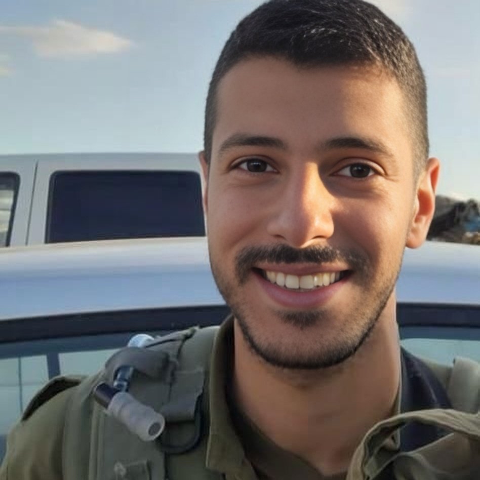 NoaMagid's tweet image. We lost another hero.
Master Sergeant (res.) Shmuel Gad Rahamim was wounded in battle in Gaza a few days ago and succumbed to his injuries today.
May his memory be a blessing forever🕯️