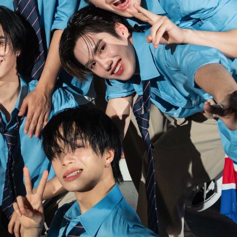 loading715per's tweet image. 