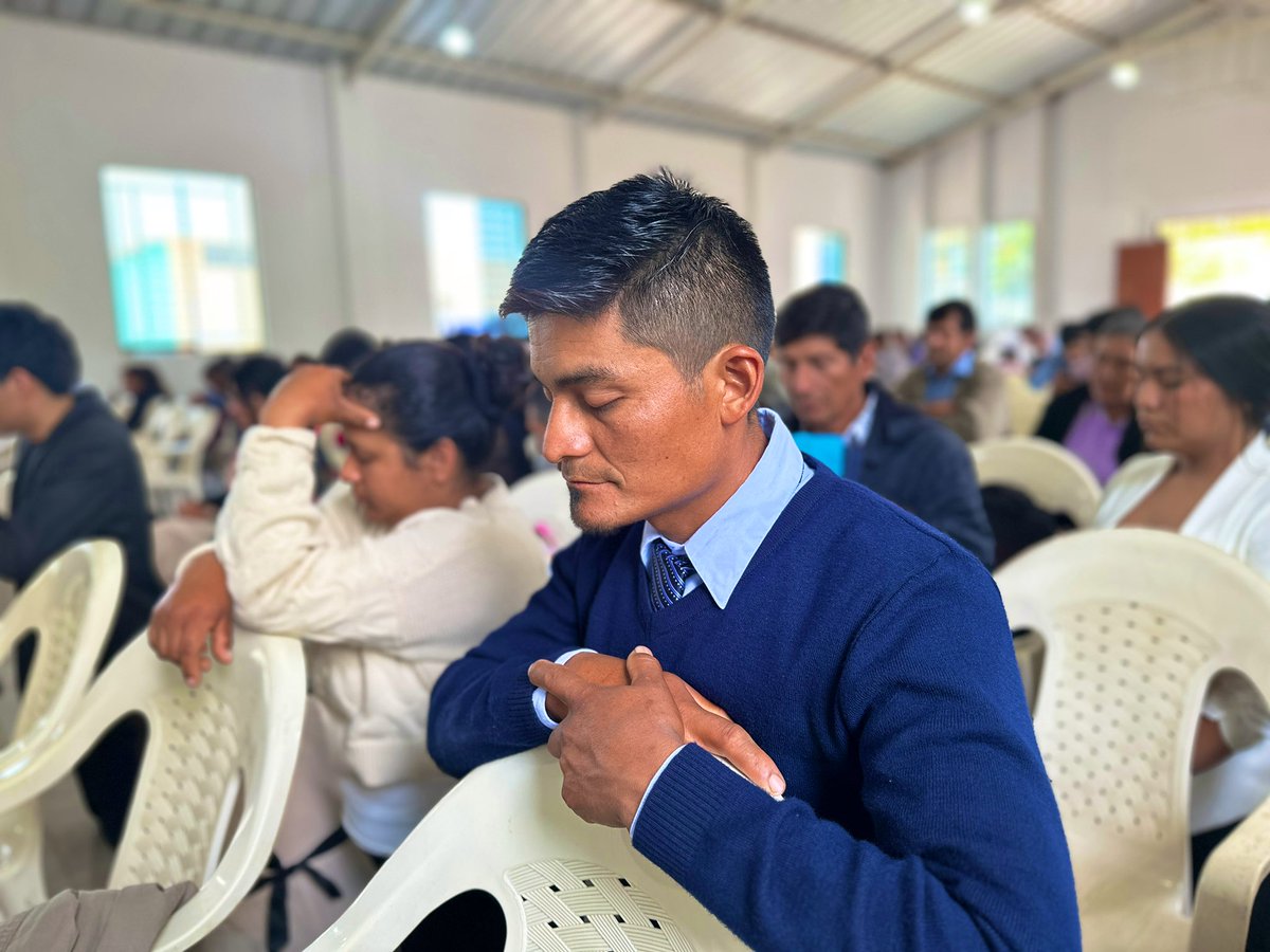 AdventistasMPN's tweet photo. 📍Motupillo 
Preparamos nuestros corazones ♥️ entre alabanzas 🎶 y oración para escuchar más de la palabra de Dios en este día especial de los 173 años de la Escuela Sabática. 💙📖

#173años #MPN #EscuelaSabática https://t.co/meyXsLA3fy