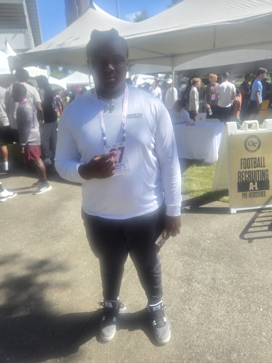 In the flats today. <a href="/GeorgiaTechFB/">Georgia Tech Football</a> <a href="/BearDownHOCO/">HOCO FOOTBALL</a> <a href="/CoachEdwards10/">Jeremy Edwards</a> <a href="/HocoRecruits/">HOCO Football Recruits</a> <a href="/Ztaisler/">Zach Taisler</a> <a href="/CoachSing18/">Jordan Singletary</a>