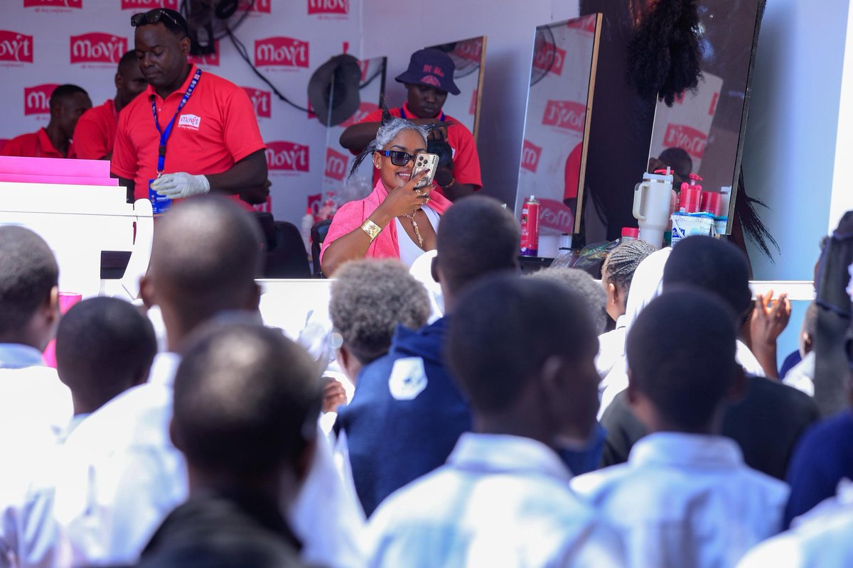 movit_ug's tweet photo. Weekend celebration with @avapeace_1 was amazing!
Thank you for joining us and making it unforgettable.
#MovitAtUMA #UGITF https://t.co/KFi8dRgCLs