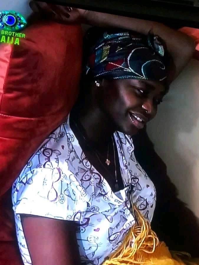 Butterbabe91's tweet image. So they want Kola to continue with something like this outside the house, when there are plenty of classic girls out there. Without her, her mother can’t have a car. She’s very condescending, and her family looks like burnt offering #BBNaijaS10 #BBNaija