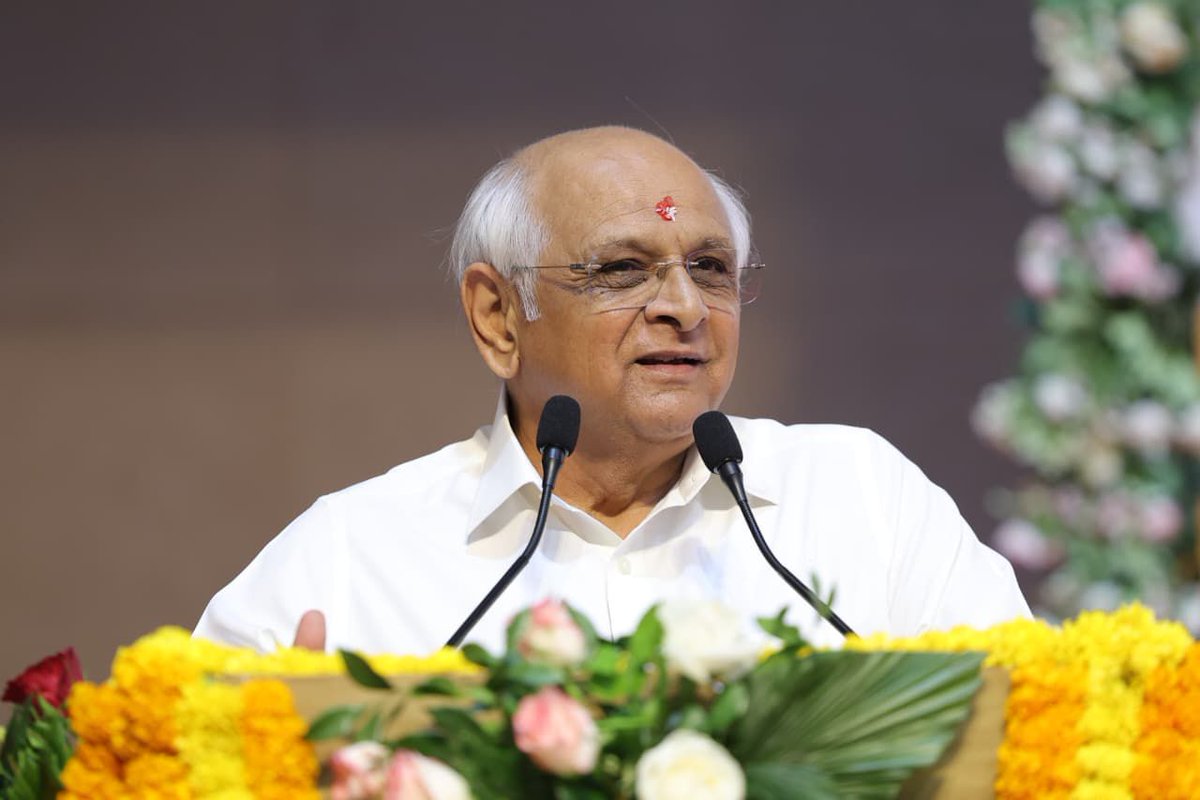 iDevendraJadeja's tweet image. વિકસિત ગામથી વિકસિત ગુજરાતનું નિર્માણ...

વિકાસ સપ્તાહ અંતર્ગત માનનીય મુખ્યમંત્રી શ્રી @Bhupendrapbjp જી એ રાજકોટ ખાતે &apos;વિકસિત ગામ - વિકસિત ગુજરાત&apos; કાર્યક્રમમાં ₹194 કરોડથી વધુના વિકાસકાર્યોનું લોકાર્પણ-ખાતમુહૂર્ત કર્યું. 

 #VikasSaptah2025