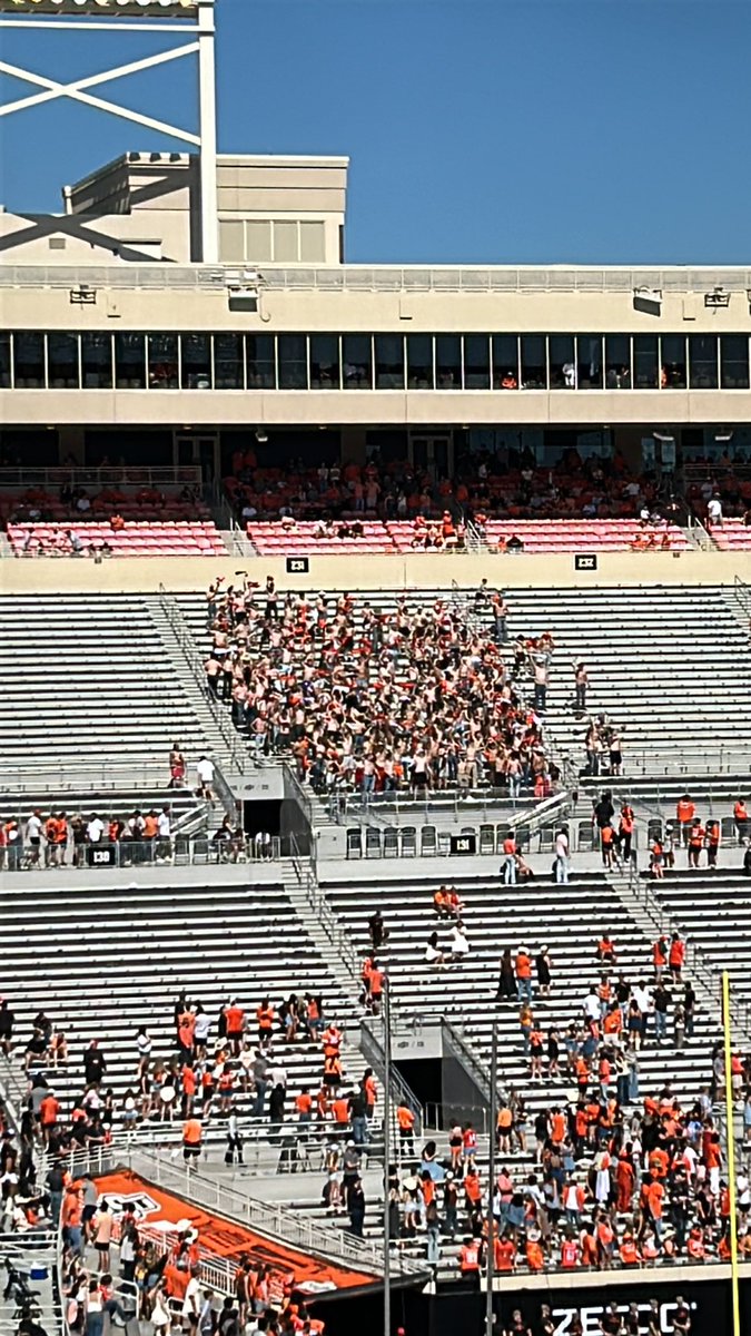 TylersTakes's tweet image. Dudes rock