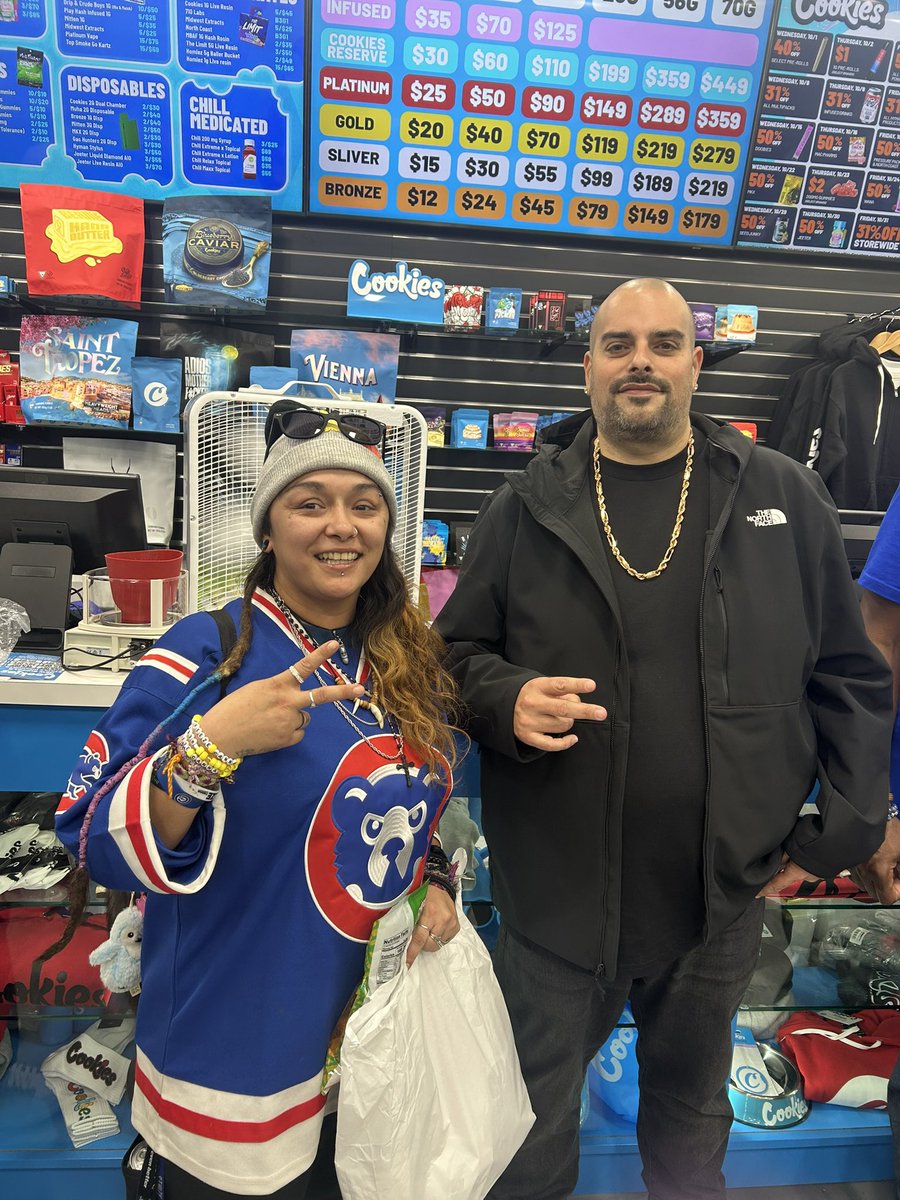 dreads_tony's tweet image. We pulled up and grabbed a sk8 board from White Boy Rick. And met @berner415 threw me some of them not yet released chips he has out!
