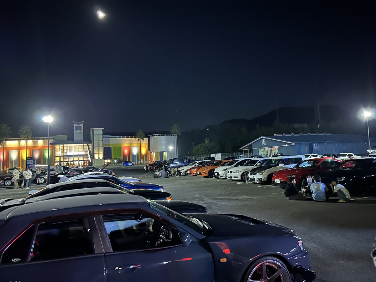 Restrongseal's tweet image. ミーティングってええなぁ