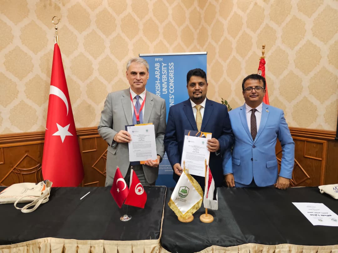 رئيس جامعة المهرة يوقّع عشر اتفاقيات شراكة أكاديمية مع عشر جامعات تركية في العاصمة تونس
للمزيد👇
mhru.edu.ye/details/5225/