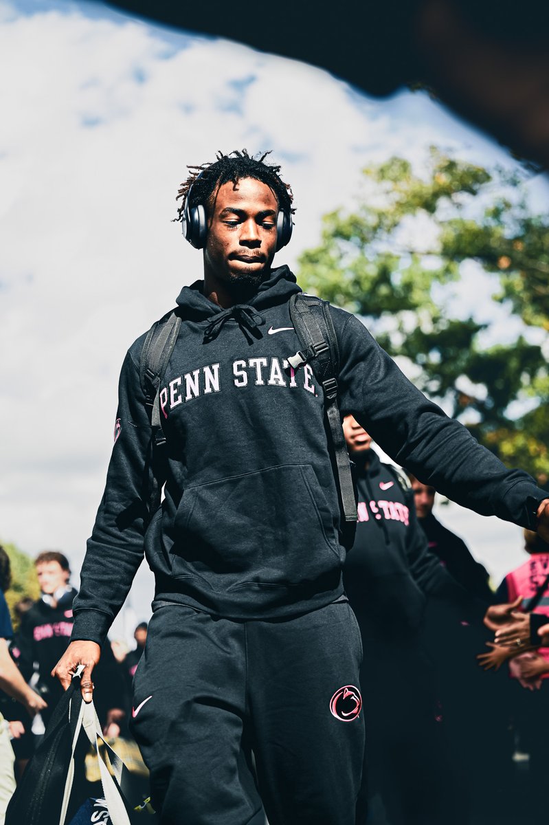 OG colors for team arrival 🙂‍↕️ 

#WeAre