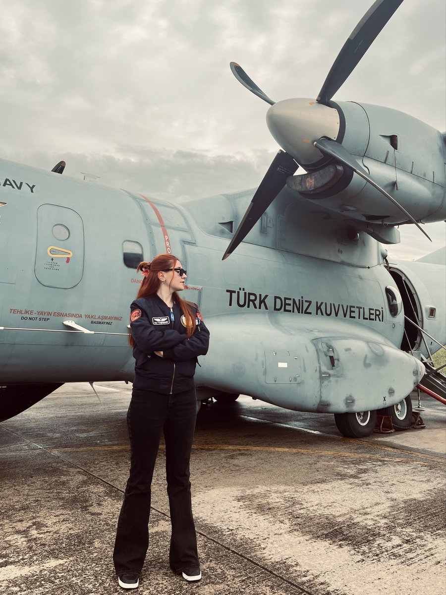 F16kadin's tweet photo. ben artık denız kızıyım https://t.co/5vxkF15Z0R