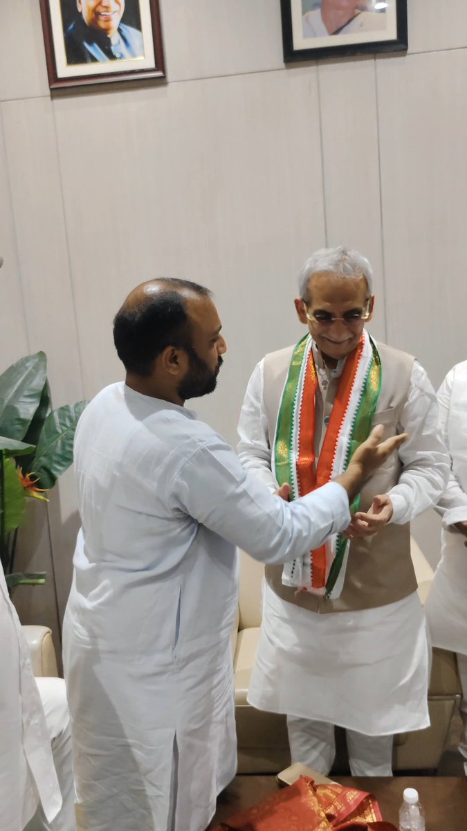 SyedKareemull's tweet photo. https://t.co/GR3rA0smKW
