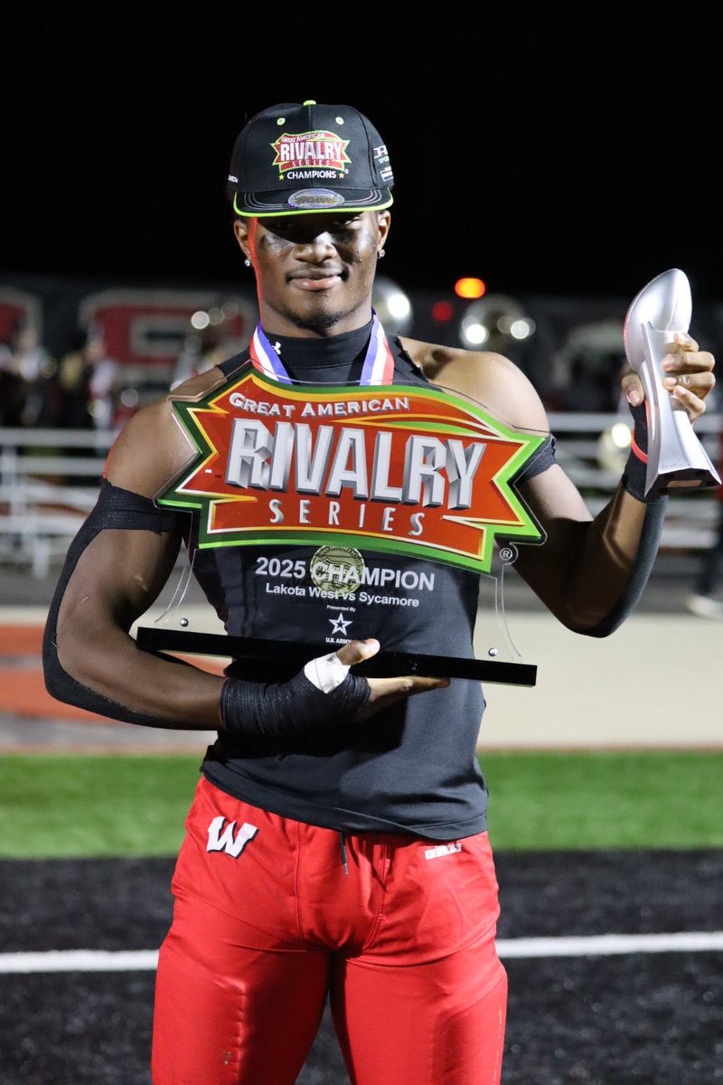 GetEverythingU's tweet photo. Last night’s game MVP @n0rman_keny0n #TheRBFactory @CoachBWestbrook
Stat line:
Rushing:
7 rushes | 107 yds | 15.3 yd avg | 45 longest | 2 TDs
Receiving:
2 catches | 67 yds | 33.5 yd avg | 58 longest | 1 TD
Total:
9 touches | 174 yds | 19.3 yd avg | 3 TDs https://t.co/oS0W2h2frV