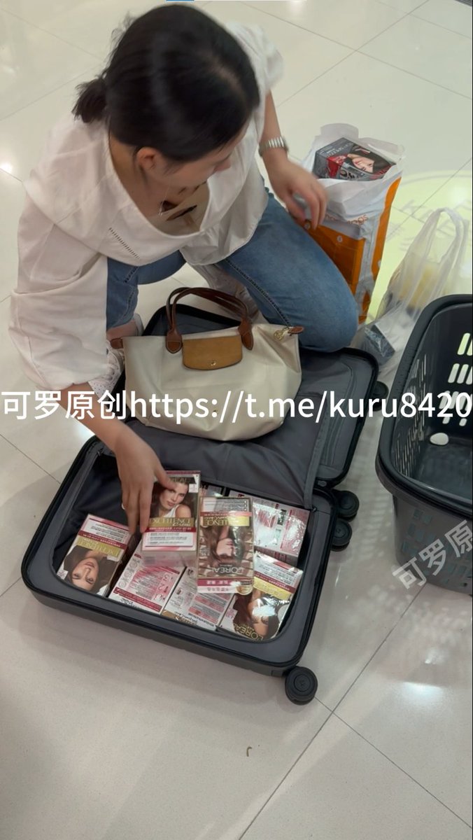 高抄走光 本次更新已上传至VIP群 还有更多精彩高抄内容在会员群 原创高抄預覽群連結 https://t.co/I6N5pMThdU #走光 ...