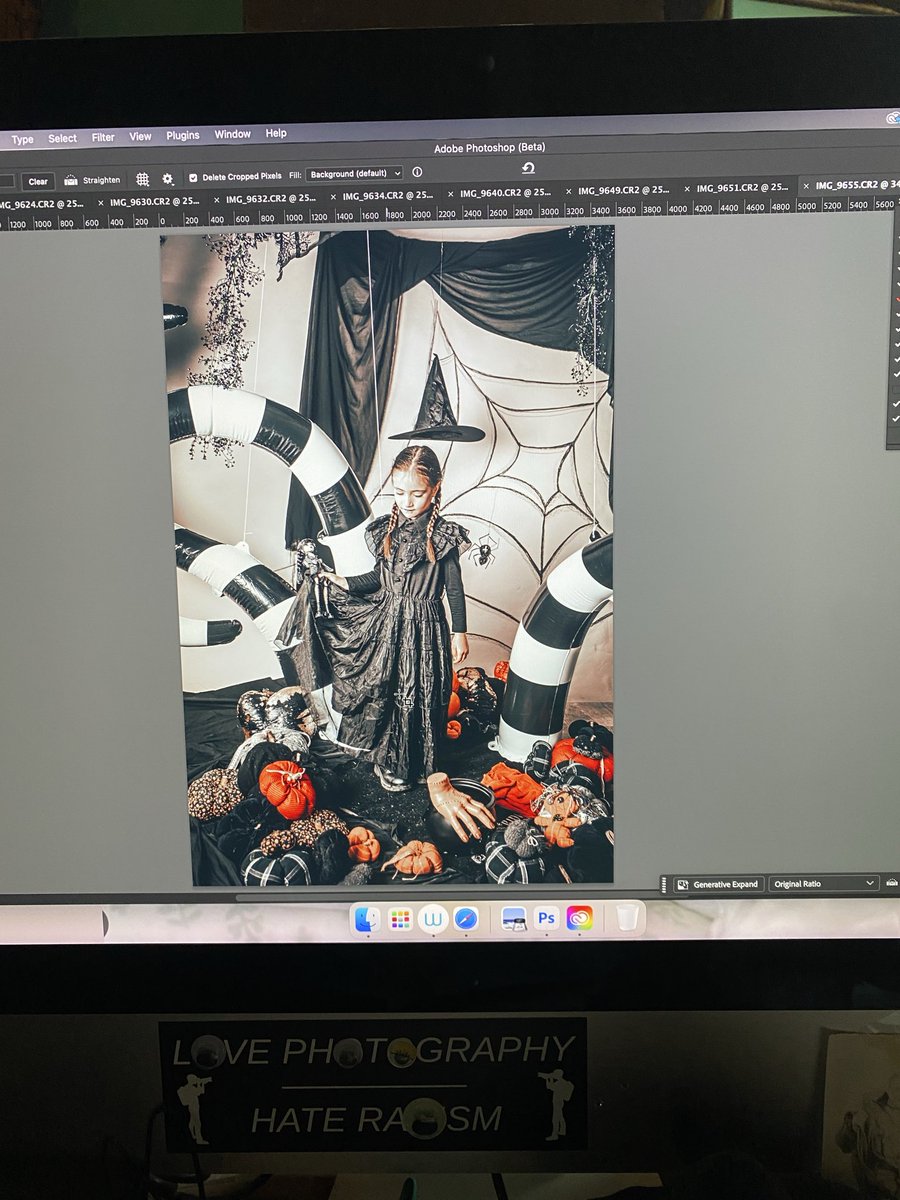 Angel M. Schwabe tweet media