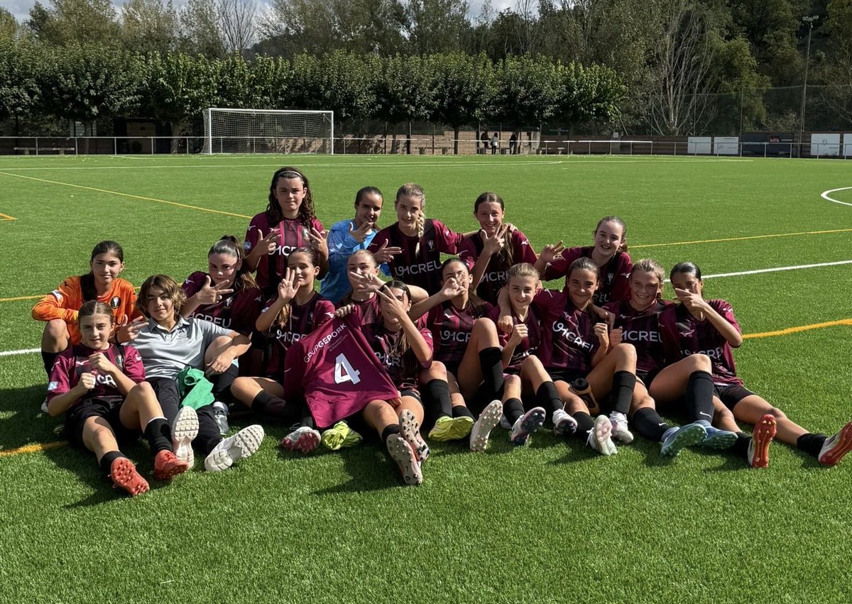 Vic Riuprimer REFO (@vicriuprimer) on Twitter photo 𝗥𝗘𝗦𝗨𝗟𝗧𝗔𝗧𝗦 | Futbol Base
Femení Cadet “A”
🏆 Primera Divisió Femení Cadet F11 Grup 1 Jornada 3
Vic Riuprimer Refo “A” 3 - 1 <a href="/UD_Viladecans/">UD Viladecans</a> “A”
⚽️⚽️ Evelin
⚽️ Cañas
#SomhiVicRiuprimerRefo 🔴⚫️ #JuntsUnEquip #VicActivat #Osona 𝗥𝗘𝗦𝗨𝗟𝗧𝗔𝗧𝗦 | Futbol Base
Femení Cadet “A”
🏆 Primera Divisió Femení Cadet F11 Grup 1 Jornada 3
Vic Riuprimer Refo “A” 3 - 1 <a href="/UD_Viladecans/">UD Viladecans</a> “A”
⚽️⚽️ Evelin
⚽️ Cañas
#SomhiVicRiuprimerRefo 🔴⚫️ #JuntsUnEquip #VicActivat #Osona