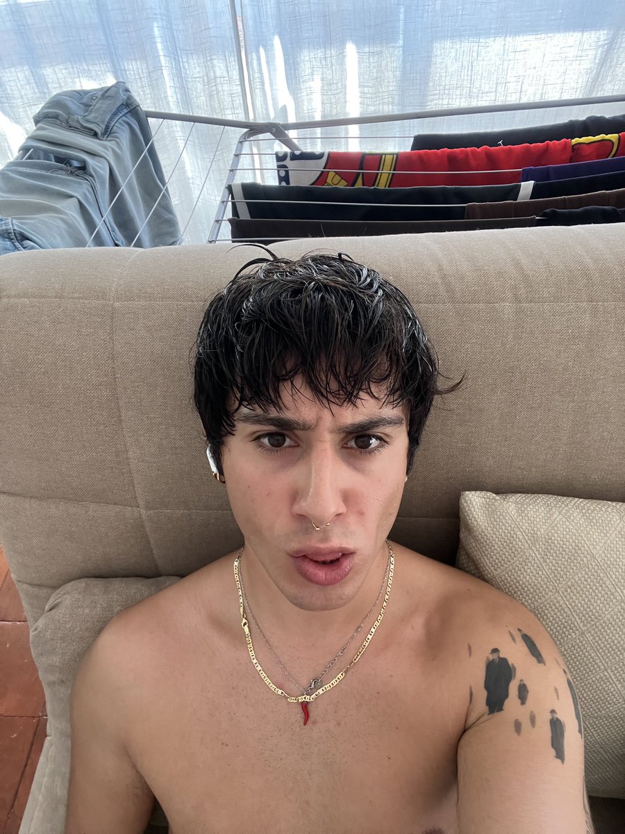 E (@wrr10r6) on Twitter photo 