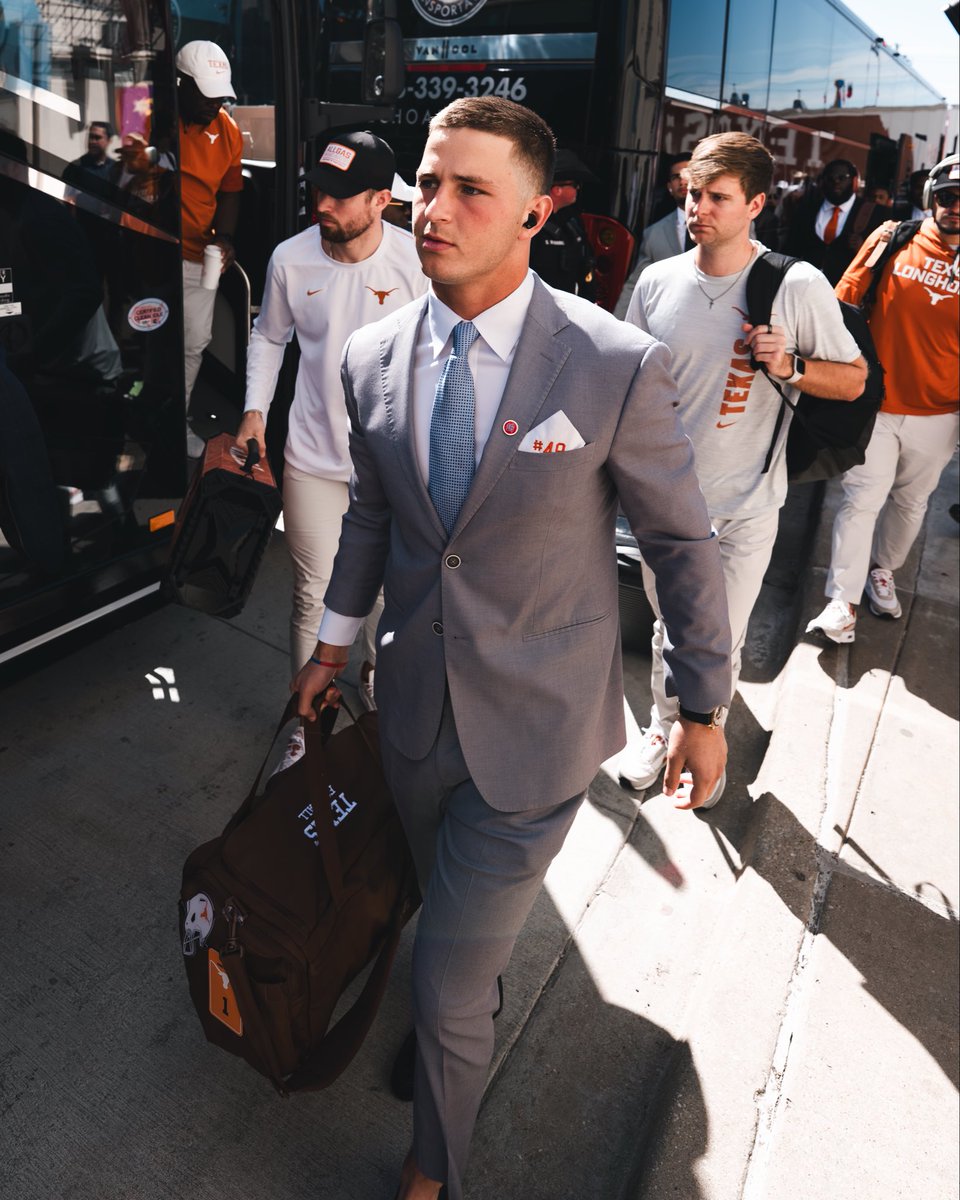 Allstate Red River Rivalry tweet media