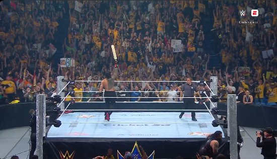 ajshar57's tweet image. This picture is from today's wwe event in Perth, can we see roman reigns advertising PSL (delusional)👀