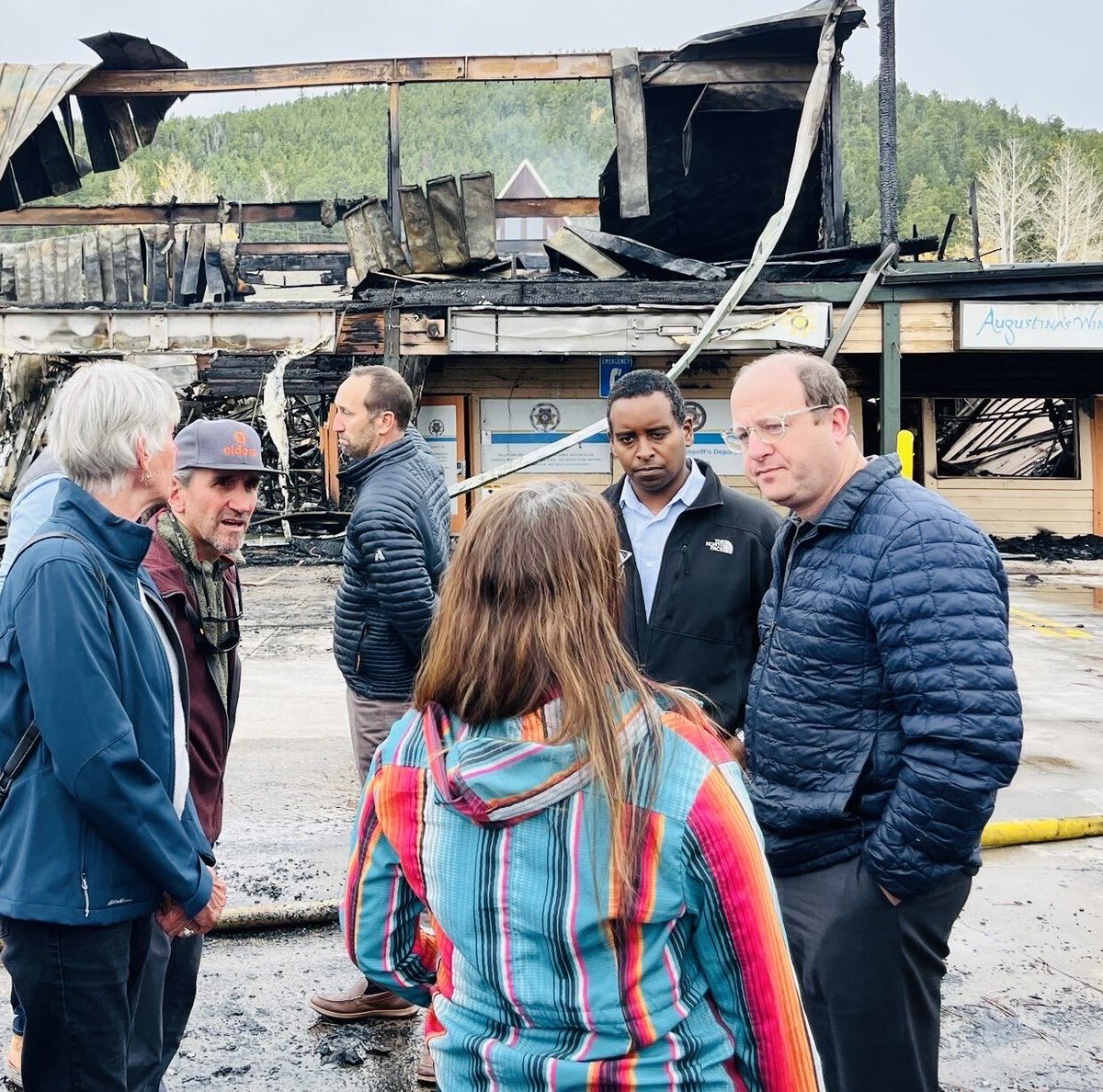 RepJoeNeguse's tweet image. Grateful for the opportunity to join @GovofCO in thanking law enforcement who responded to the devastating fire at Caribou Village &amp;amp; visiting with impacted constituents.

Nederland is a resilient community, and we’ll support them in their recovery every step of the way.