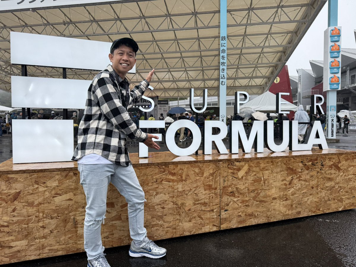 超希少:特大】毒島誠選手ネオンLEDウォールアート ダイナマイトボート