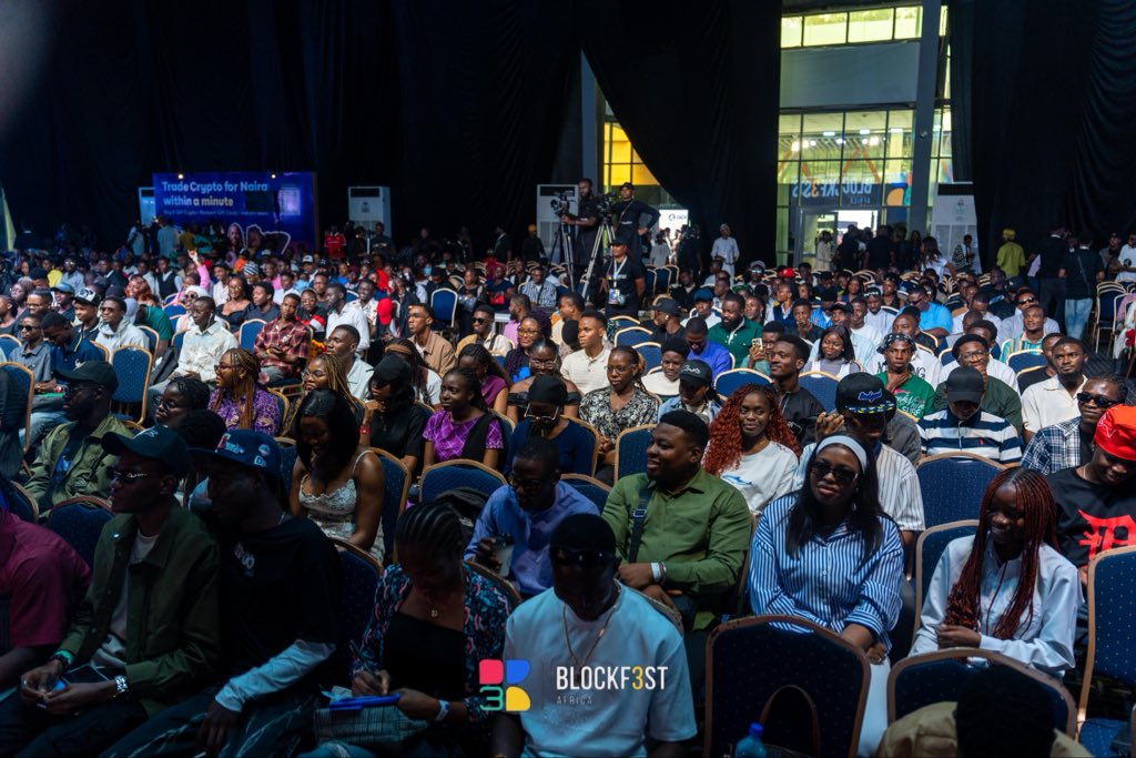 BelloRiskaBJ's tweet photo. After you guys rug market yesterday, una still rug network today @blockfestafrica
Anyway, it is nice seeing everyone 😁
#BlockfestAfrica2025 #blockfest2025 #xeus https://t.co/q7SWMPfWcf
