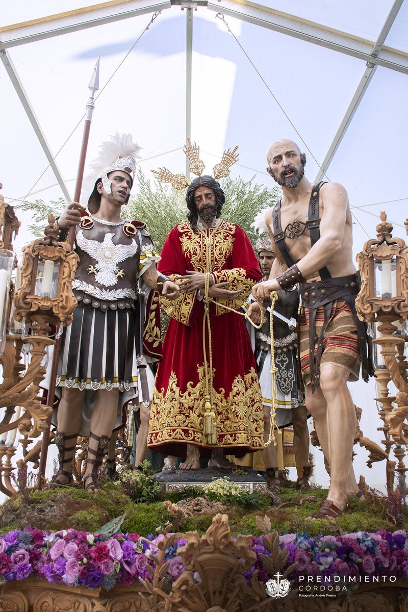 HSalesianas's tweet photo. Hoy nuestra querida Hermandad Salesiana del Prendimiento de Córdoba participa en el Santo Vía Crucis Magno que se celebra en la ciudad de Córdoba.

Le deseamos a todos los hermanos de la Hermandad una provecha jornada espiritual en este día histórico.

@PrendimientoCor https://t.co/MWimheknnV