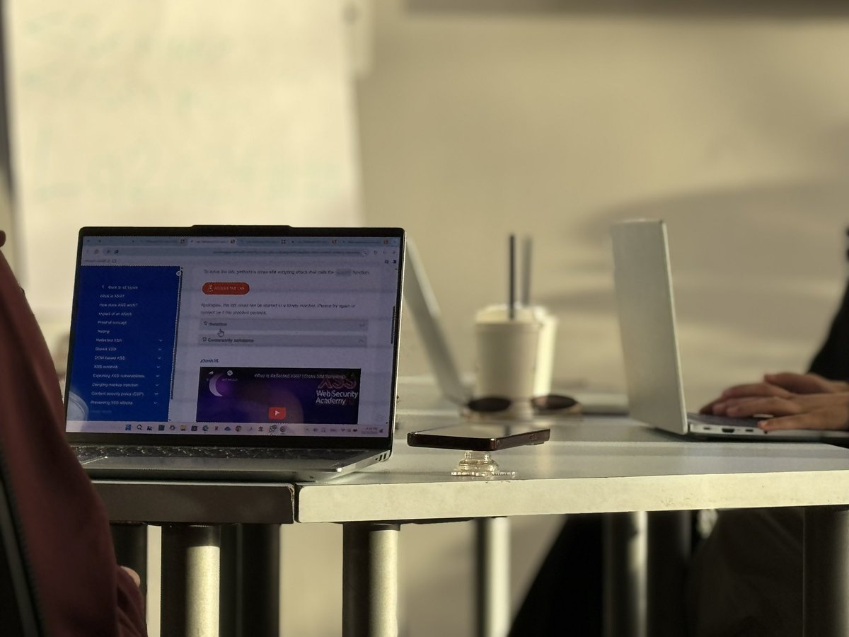 majal01_'s tweet photo. 🌐 اليوم الثاني والأخير من ورشة أمن الويب 🚀💻
كل لحظة هي فرصة للتعمق واستكشاف جوانب جديدة ومثيرة في عالم أمن الويب بتجارب عملية ملهمة 🛡️
شاركنا تجربتك، لقطة، أو فكرة تعلمتها خلال الورشة👇🏻
#خطوتك_الأولى_مع_مجال
#majal https://t.co/TYBkJirlVM