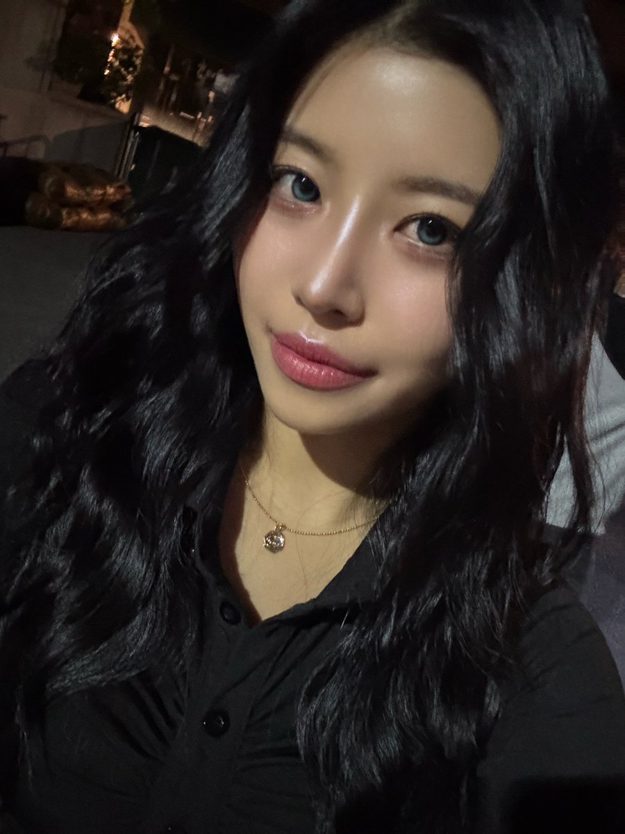 xingermany's tweet image. [🦦-📸] ESHA Plus Chat Update

- Hattet ihr schöne Feiertage, Ready~???❤️❤️ Habt ihr alle Songpyeon gegessen???? Wollt ihr ein paar meiner Reiskuchen??🍡🍡

#XIN #엑신 
#ESHA #이샤
