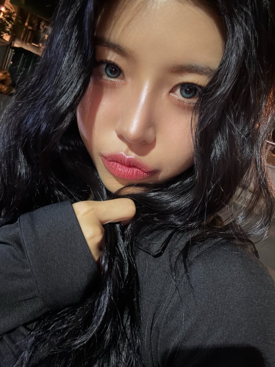 xingermany's tweet image. [🦦-📸] ESHA Plus Chat Update

- Hattet ihr schöne Feiertage, Ready~???❤️❤️ Habt ihr alle Songpyeon gegessen???? Wollt ihr ein paar meiner Reiskuchen??🍡🍡

#XIN #엑신 
#ESHA #이샤