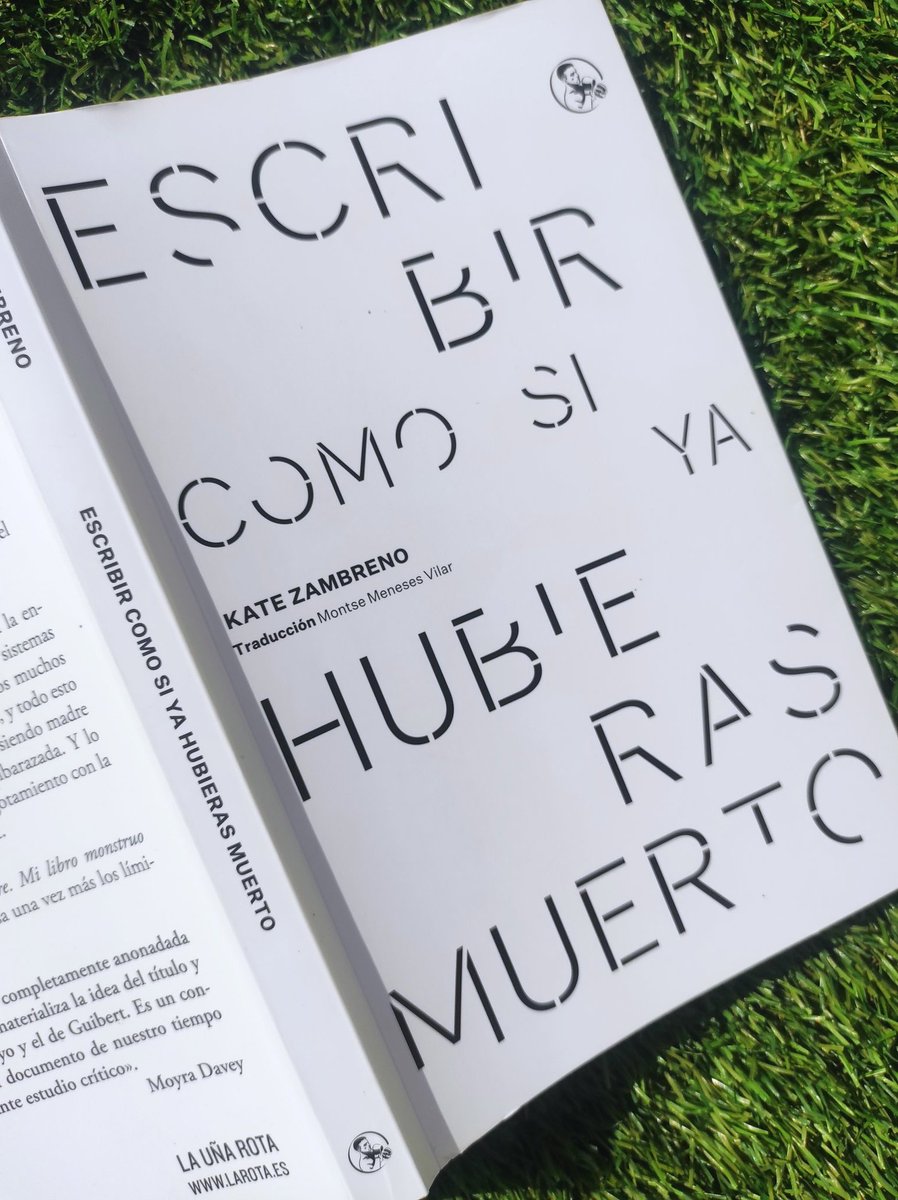 ladylibrorojo's tweet image. #HervéGibert ante su hipocondría: &quot;el miedo y la avidez&quot; 
#KateZambreno en #ECsyHM @launarota
&quot;La única manera de poder existir en este estado de preocupación ilimitado, con el pánico desbocado, es mediante la escritura en mi cuaderno&quot;

#boom 💥