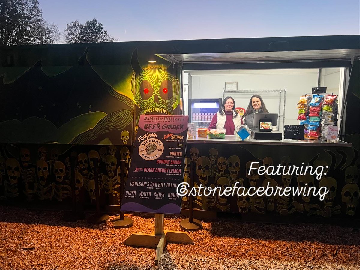 NHapples's tweet photo. We are proud to announce our new craft garden has opened!  Stop by during the day (or night) when @HauntedOverload is open to enjoy some of the finest offerings from @StonefaceBrew.  Now open through October! https://t.co/9zzU5bHM5j