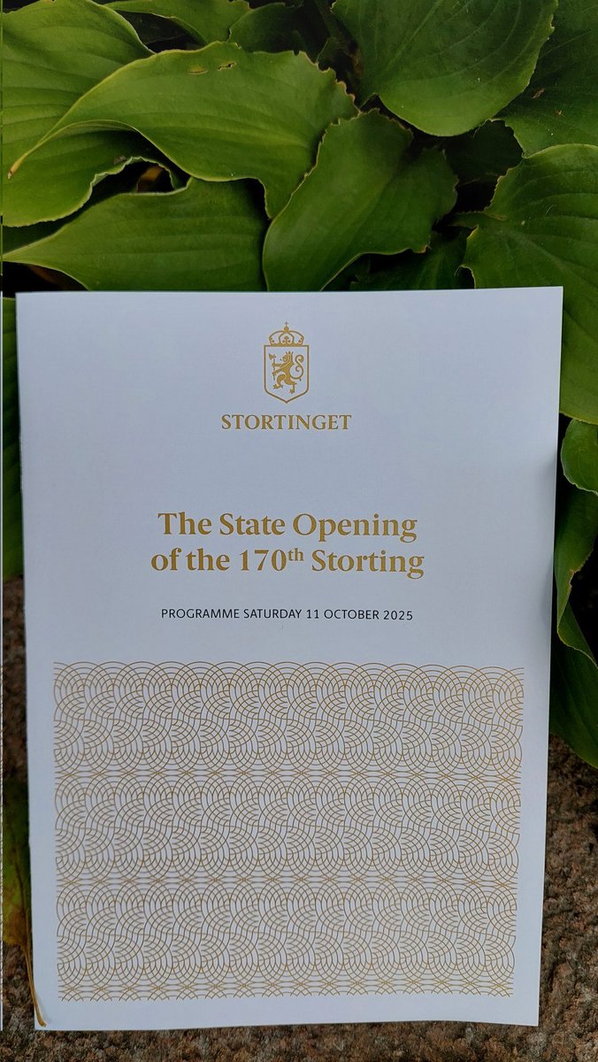 NicolettiStef63's tweet image. This afternoon I took part into the solemn State opening of the 170th @Stortinget (Norwegian Parliament), after the political elections of the 8th of September.
His Majesty, King Harald V, red the speech from the throne, prepared by the PM @jonasgahrstore, informing the #Storting…