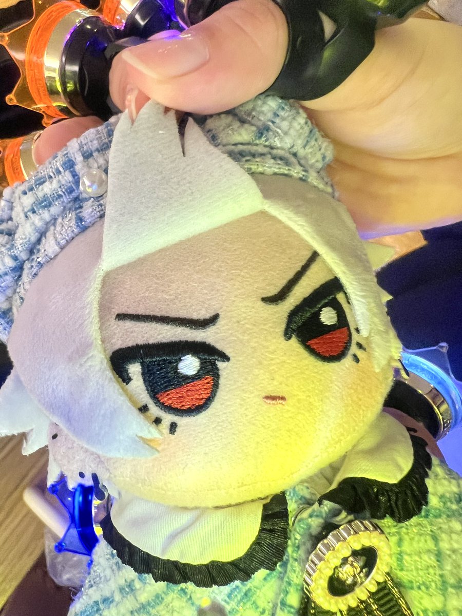 さまぬ持ってるFFと会ったら絶対やること
ﾍﾟﾗｯ…
