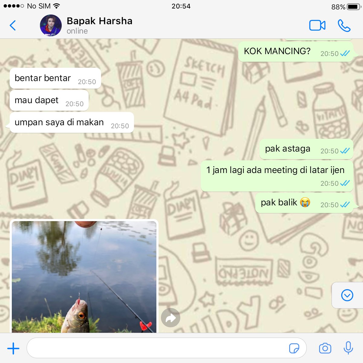 Doryy23's tweet photo. ; Kelakuan Ajaib Harsha (3)
#HarMel #SiBungsuSiTengah https://t.co/KRwQtfcc6U
