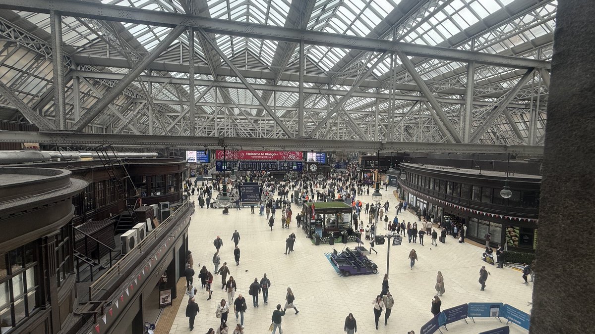 seatsixtyone's tweet image. Tonight I’m staying in one of Britain’s great railway hotels, Glasgow’s voco Grand Central, opened in 1883 by the Caledonian Railway.