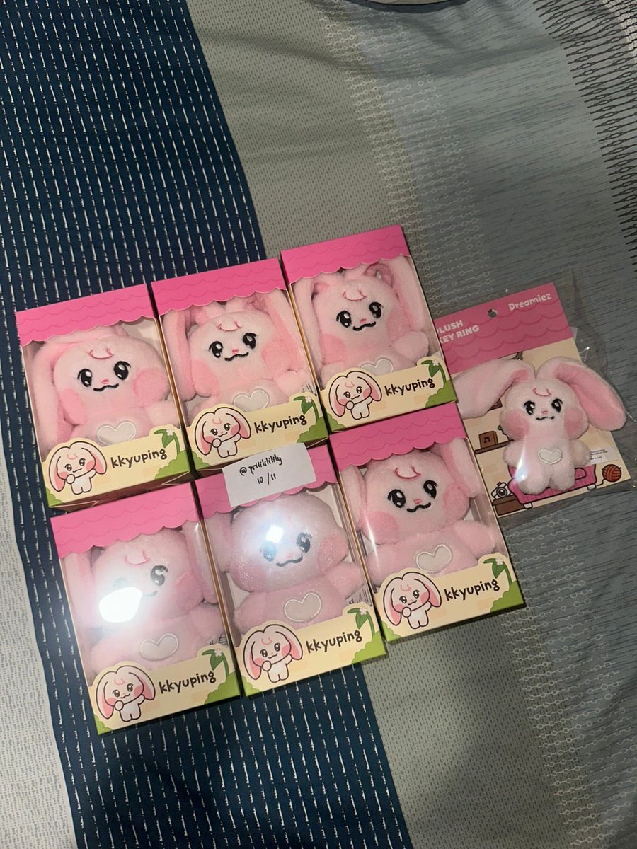 Yang cari kkyuping v1 aku ada lebihan ya
450k bersih ina 
Ready awal Desember 

Dm ajaa
