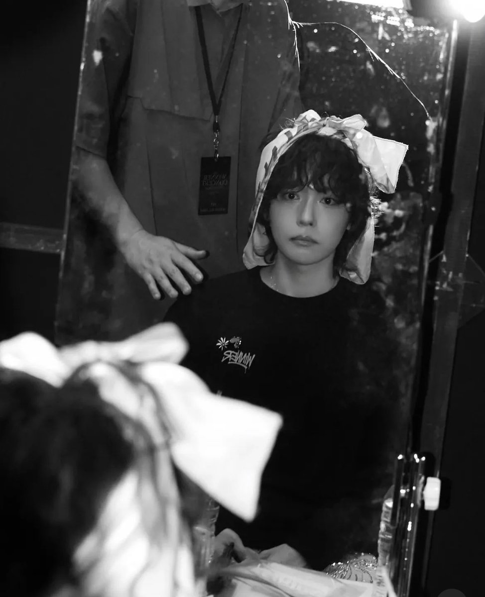 Rainbow18343161's tweet image. A dreamy shot of our pretty 🌟💯
#JINU #WINNER #위너 #김진우
@yg_winnercity @yginnercircle 
@official_jinu_  위너 김진우
    In the green room~VS~On the stage