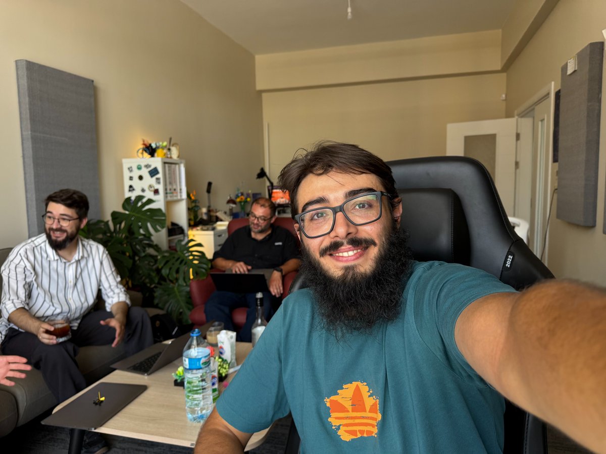 konyahackers's tweet photo. 📅 09-07-2025
🪪 Make Your Own Badge #1

A fun day at Hackerspace with Safa Orhan, exploring the full 3D printing pipeline from modeling and slicing to printing and final touches! Everyone designed and brought their own member card to life.

#3DPrinting #Fusion360 #hackerspace https://t.co/KCwP7eqZte