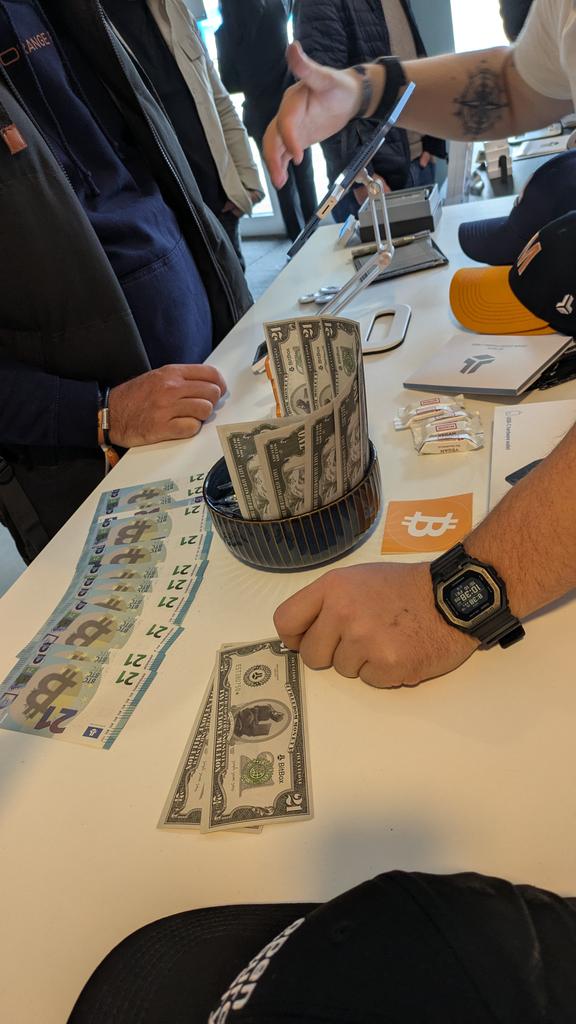 Die letzten <a href="/BitBoxSwiss/">BitBox</a> en gehen über den Ladentisch. Get it before it's gone.