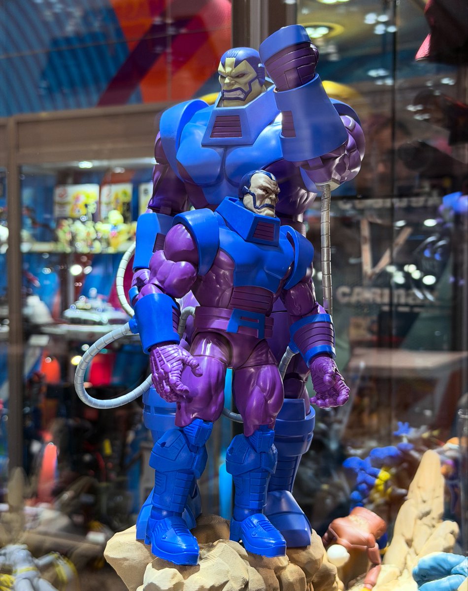 ハズブロパルスで予約販売中の『マーベルレジェンド アポカリプス 12インチフィギュア』 価格は119.99ドル、発売は１年以上先の2026年12月の予定です。  https://t.co/5zf3Mjmv3K ハズブロパルスの注文代行は⇩