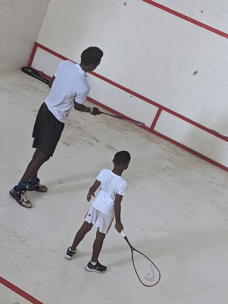 BimbolaCarrol's tweet photo. Throwback to when I watched President EBK play squash at his residence. This was the catalyst for me getting back into the game. 

Happy World Squash Day!

#saloneX #squash https://t.co/S4OHlflWv7