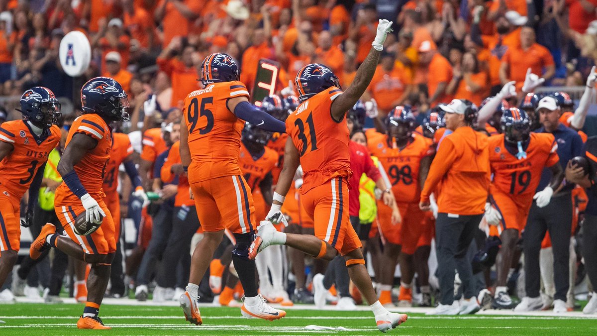 Deron (@d3ronsimpson) on Twitter photo After a great conversation with <a href="/CoachTimYoder/">Tim Yoder</a> I am blessed to recieve my second offer from The <a href="/UTSAFTBL/">UTSA Football 🏈</a> !!! <a href="/RecruitingCFHS/">Recruiting Cy falls football</a> <a href="/CyFallsFB/">CyFalls Football</a> <a href="/TFloss32/">Todd Glawson</a> #blessedgloryofjesus #AGTG After a great conversation with <a href="/CoachTimYoder/">Tim Yoder</a> I am blessed to recieve my second offer from The <a href="/UTSAFTBL/">UTSA Football 🏈</a> !!! <a href="/RecruitingCFHS/">Recruiting Cy falls football</a> <a href="/CyFallsFB/">CyFalls Football</a> <a href="/TFloss32/">Todd Glawson</a> #blessedgloryofjesus #AGTG