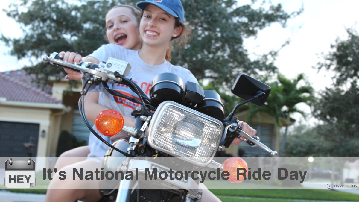 HeyWhatDay's tweet image. It&apos;s National Motorcycle Ride Day! 
#NationalMotorcycleRideDay #Motorcycle #MotorcycleRideDay