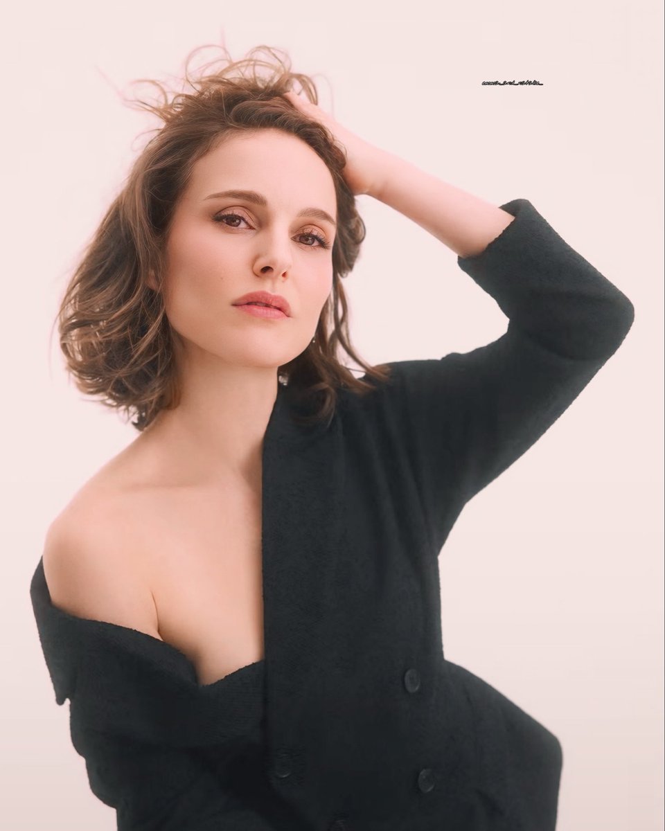 natalieemmabest's tweet photo. Face card insane 

📸-Natalie photographed for a new Miss Dior campaign 2025 https://t.co/S9sayMDoZj