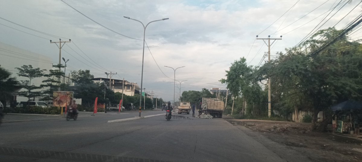 YGN မှာတုန်းက MDY က ဟာတွေပေါလိုက်တာ ....🙂🙂
အခု MDY လည်းရောက်ရော တစ်ယောက်မှ မတေံ့တော့ဘူး ဟ...😏😏😏
ဘယ်တွေရောက်ကုန်ကြလဲ ...🥺🥺🥺