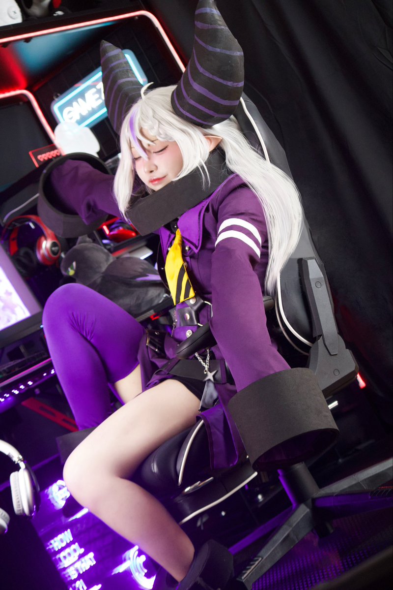 gaodansan's tweet image. 【コスプレ/cos】
ホロライブ
ラプラスダークネス様🛸💜

📸刹那さん（@konosetuna000 ）

#hololivecosplay
#スタジオアローズ
#StudioARROWS