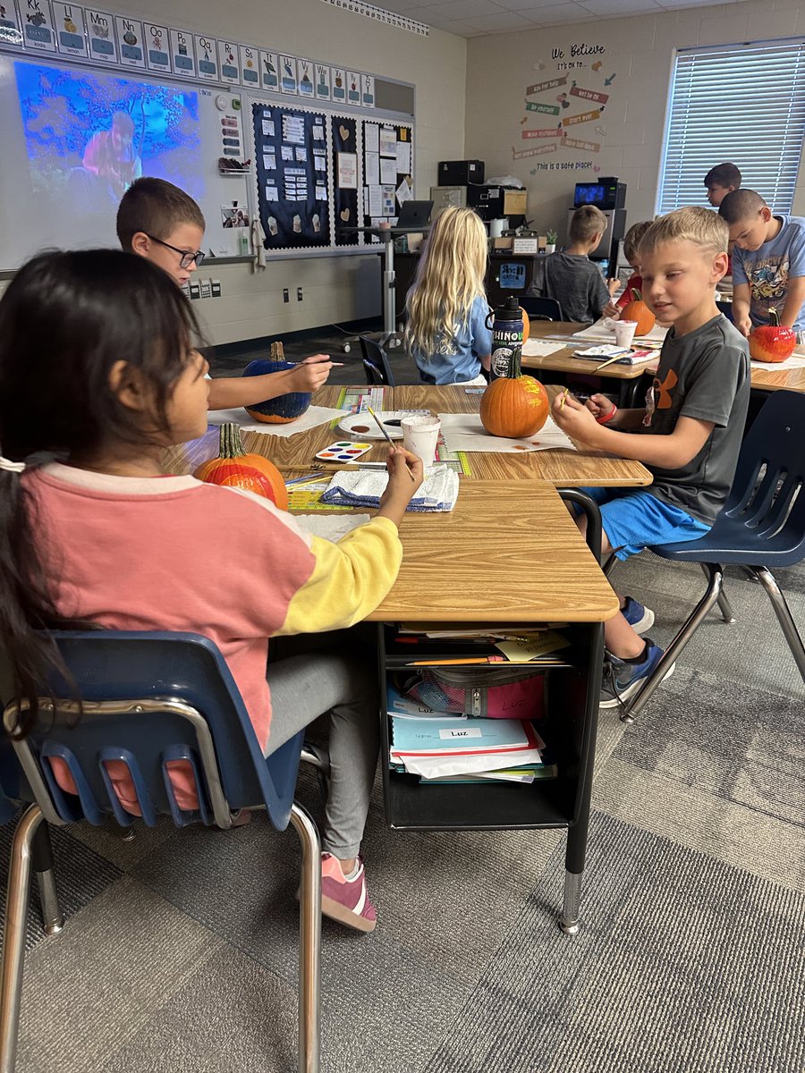 Painting pumpkins to celebrate the end of Quarter 1! 🎃 <a href="/ShellCreekVikes/">LCS Shell Creek Elementary</a> #lakeviewvikes