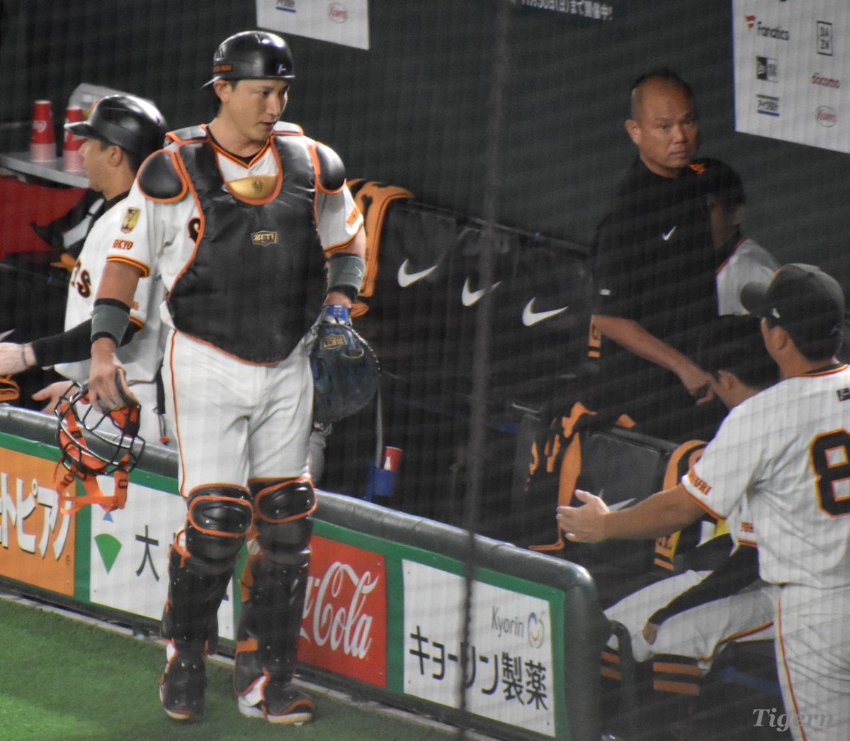 67nekoko's tweet image. vs 🐉
・５回表 🐲サクサク🐿 終了
・實松ｺｰﾁに労われる
・すぐにﾏｰｺﾊﾞ会議が…

📸 →  250930 
               #田中将大　＃小林誠司