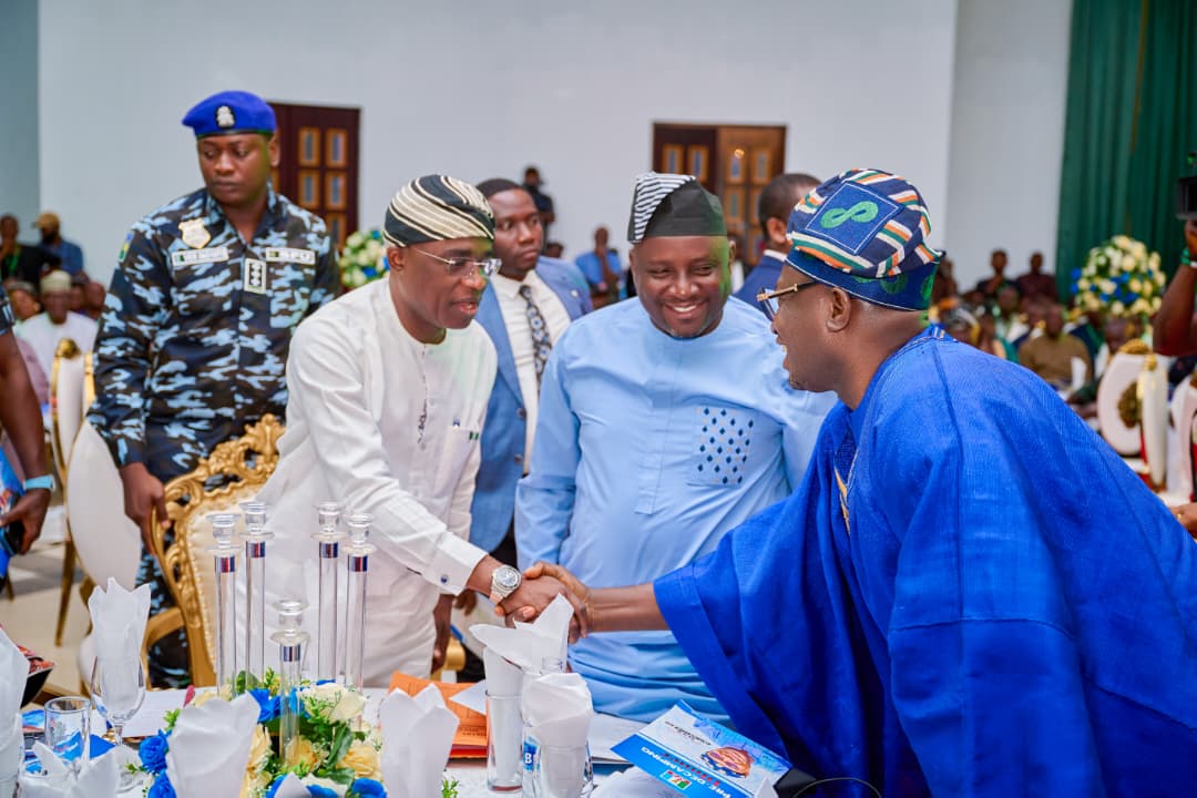 IUzaan's tweet photo. Political actors across party lines in Benue State have declared their support for the administrations of President Bola Ahmed Tinubu and Governor Hyacinth Alia to go beyond 2027. https://t.co/MQAbIxfvb5