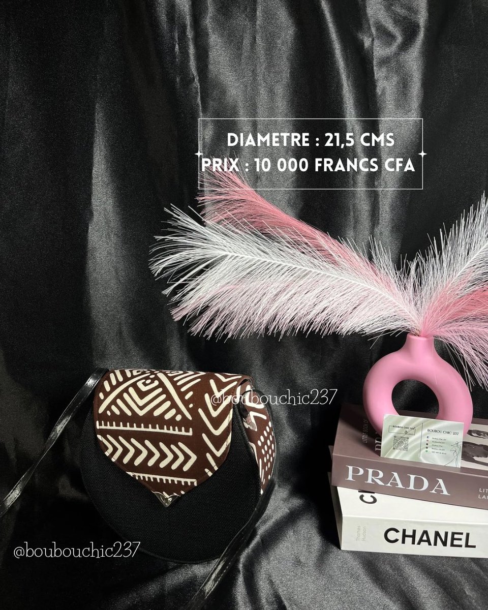 Boubou_Chic's tweet photo. Découvrez les sacs Afritude ! Tissus éco, ultra-colorés, chic absolu ! ✨ 
✨Disponible  à Yaoundé, Cameroun et expédition dans les autres villes. 
📲 Commandez whatsapp : +237659424262 

#sacs #afritude #camerountiktok🇨🇲 #237 #styleafricain #sacafricain #sacafritude #cameroon https://t.co/dW8C8beiWh
