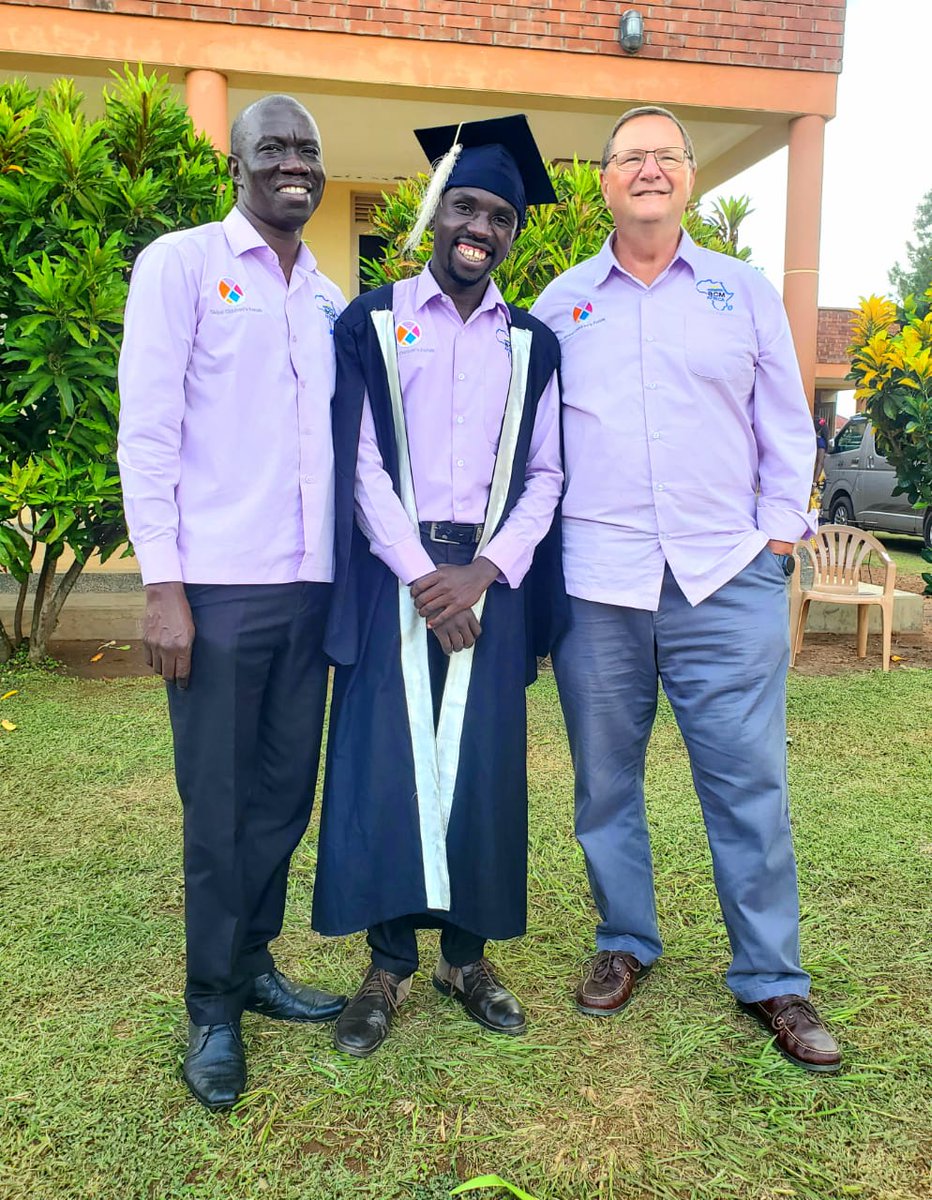 OboteMilto89702's tweet photo. Grateful to graduate from the 9-month Holistic Child Discipleship Course by BCM & GCF 🙏
Equipped in leadership, child theology, community engagement, creation care & more. Excited to invest these lessons back into children & communities 🌍
#ChildDiscipleship #Leadership https://t.co/NWeDXDPEBB